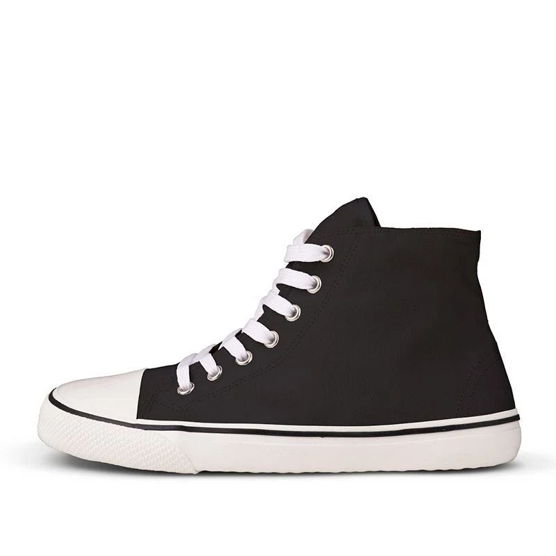 Bohempia Adults Orik 2.0 Black White Wide Fit 1 Bohempia Adults Orik 2.0 Black White Wide Fit